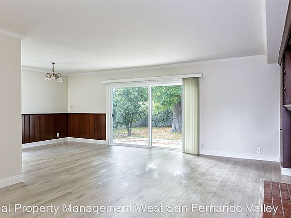 3rd image of 5927 Fallbrook Ave