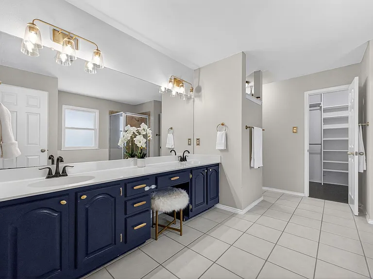 2712 Buckeye Trl — Photo 19