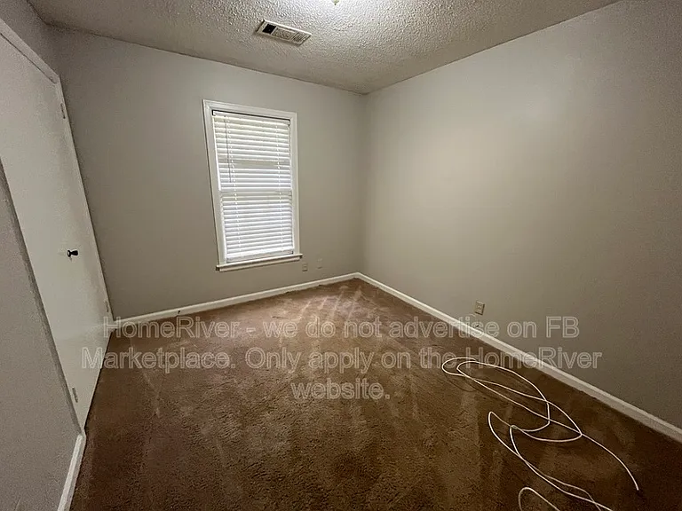 2224 W Aberdeen Dr — Photo 10