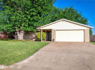 206 Swales Blvd, Elk City, OK 73644