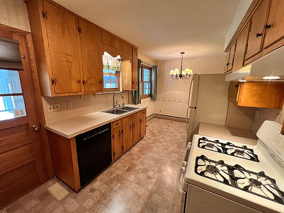4th image of 203 Bohl Dr