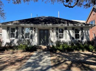111 Country Club Dr, New Orleans, LA 70124