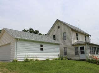 11591 N Hulbert Rd, Winslow, IL 61089