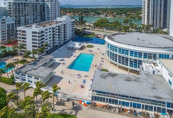 3rd image of 5445 Collins Ave APT 415