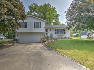 1590 N Meridian Rd, Harristown, IL 62537