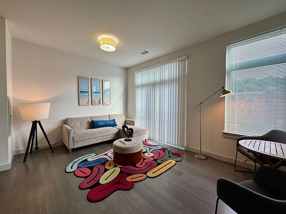 1st image of 99 Tremont St #U205