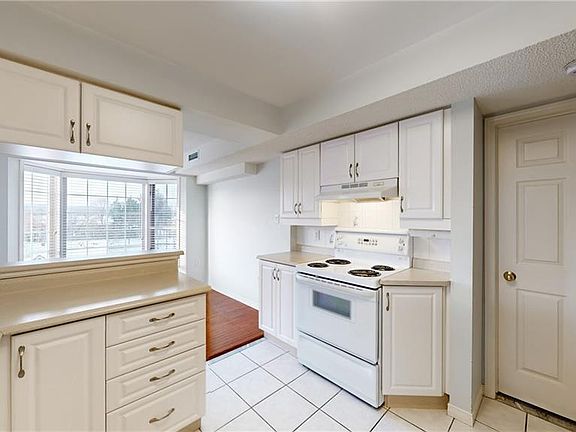 4th image of 216 Plains Rd W #D408