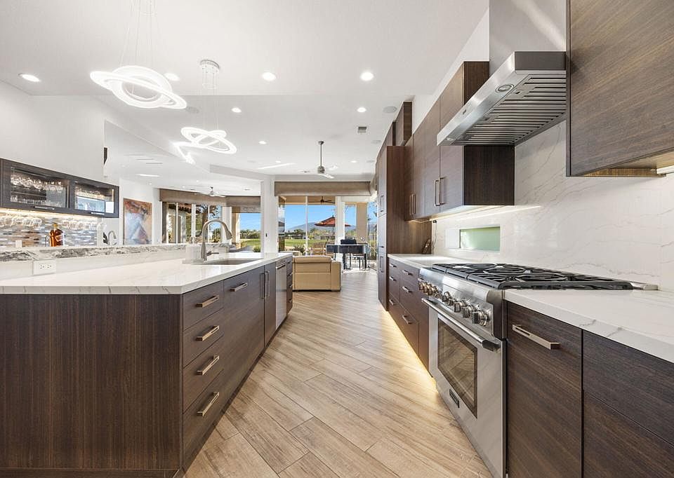 1st image of 282 Loch Lomond Rd