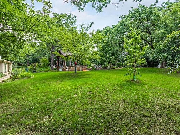 3rd image of 163 Jellico Cir
