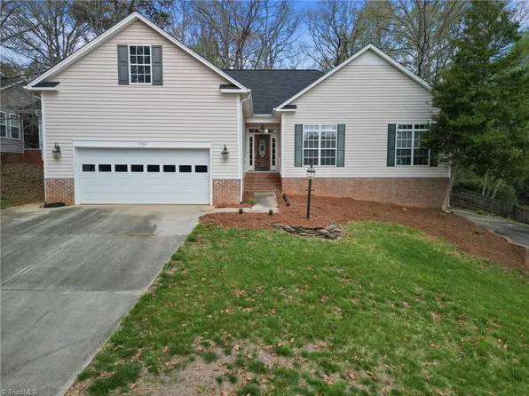 7730 Abington Dr, Kernersville, NC 27284
