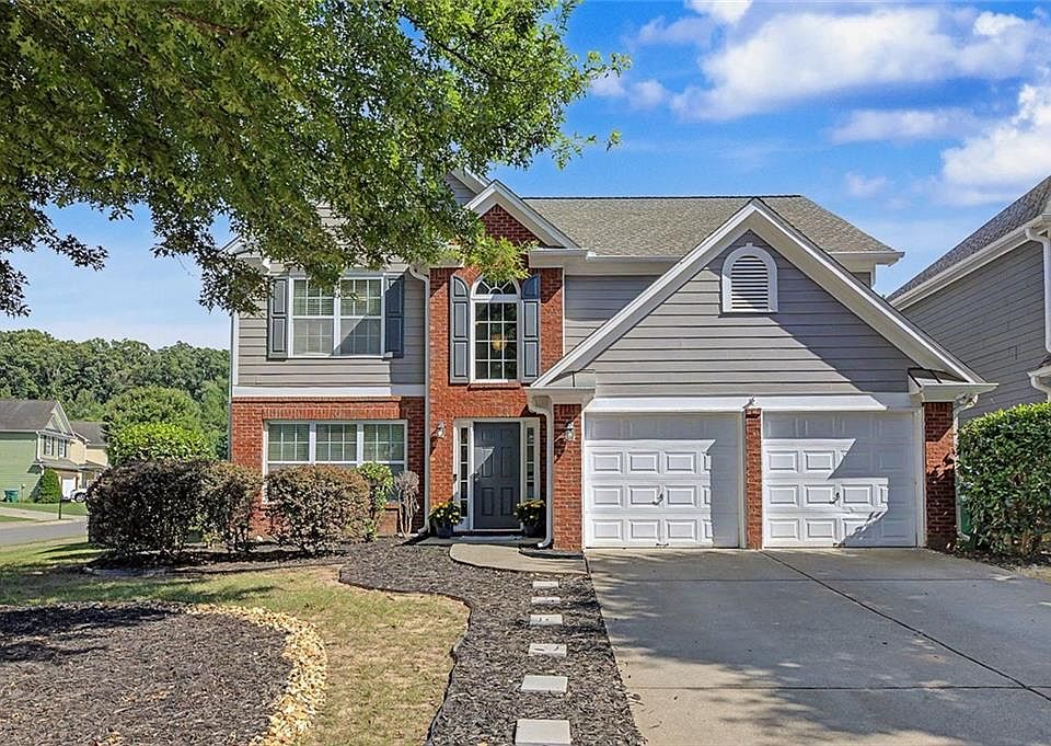 1st image of 129 Hidden Lake Cir