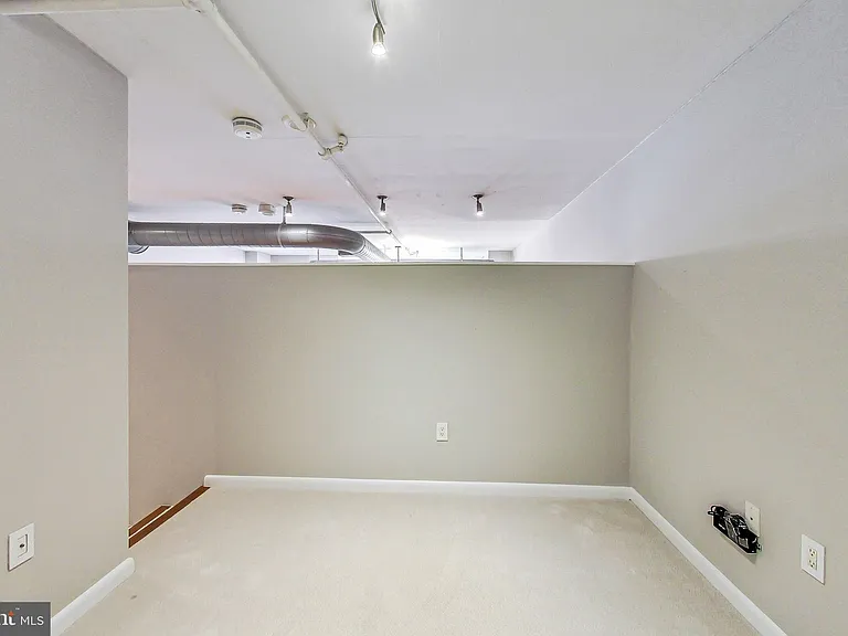 811 4th St NW #112 — Photo 20