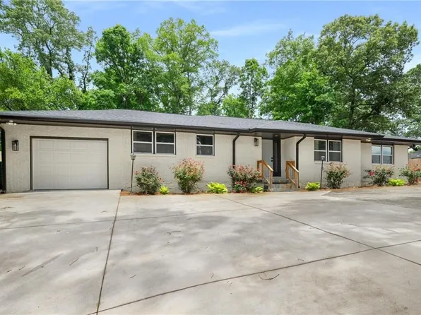 3154 N Druid Hills Rd, Decatur, GA 30033