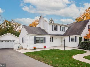 117 Village Dr, Feasterville Trevose, PA 19053