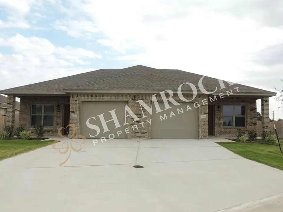 1002 Sparrow Cv #B