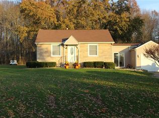 5690 Wise Rd, Hermitage, PA 16148