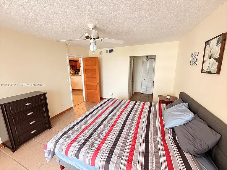 1825 S Ocean Dr #607 — Photo 16