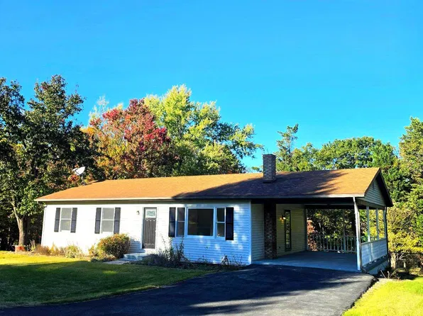 254 Sunset Dr, Berkeley Springs, WV 25411