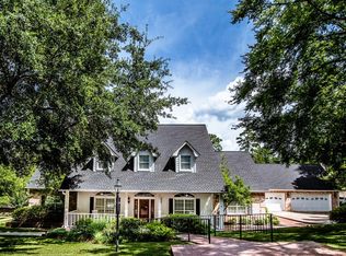 1804 Devonshire Dr, Huntsville, TX 77340