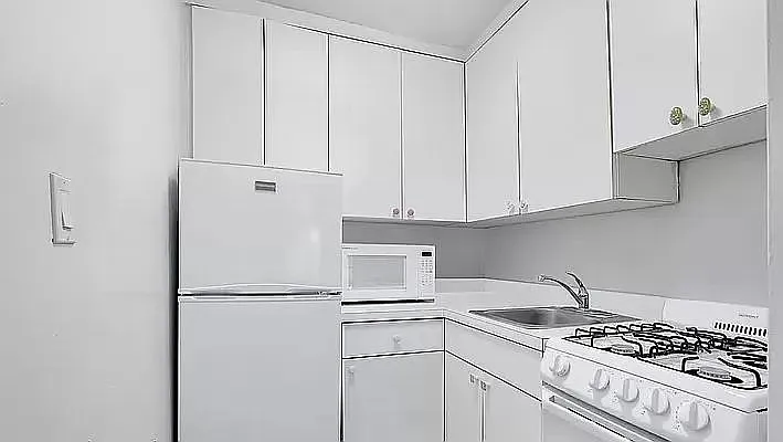 Rented by Living New York | media 3