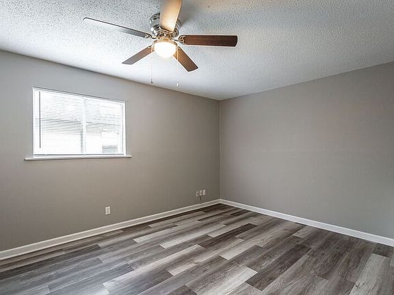3rd image of 2414 Lyndon Ave APT 10