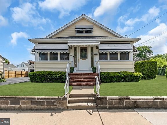 2nd image of 142 Reed Ave