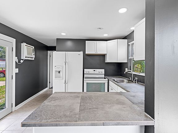 5th image of 8134 Krag Dr #C
