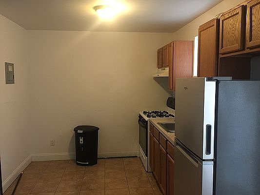 5th image of 147 Kirshon Ave #B