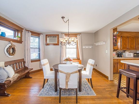 3rd image of 59 Sanford Ave