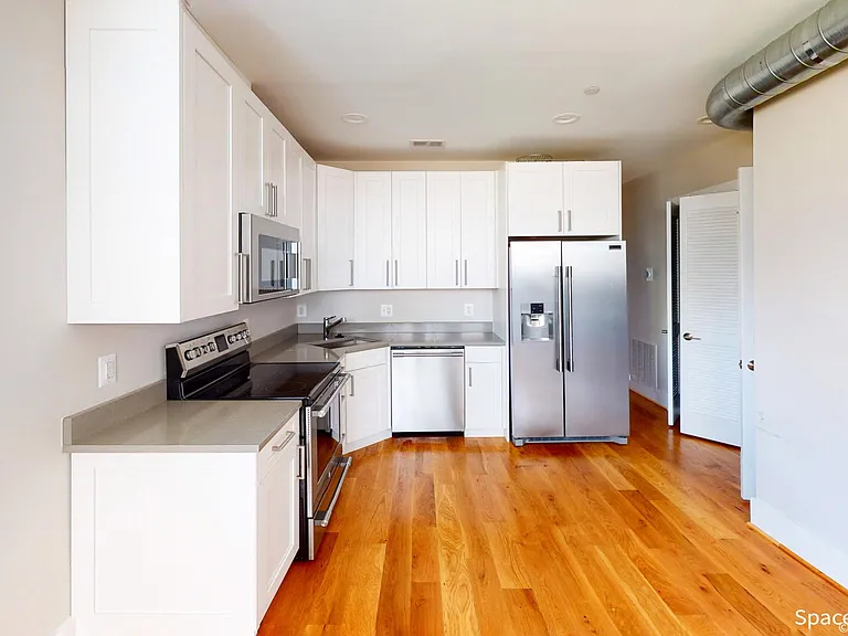 1537 Gales St NE #1 — Photo 2