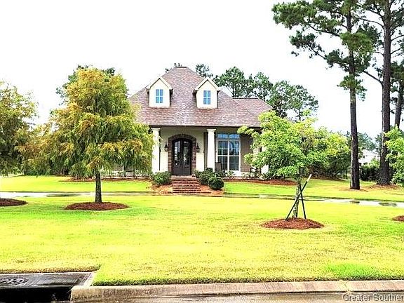 2nd image of 5915 Sawgrass Way