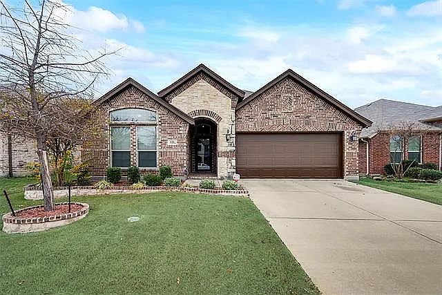 1st image of 521 Cypress Hill Dr