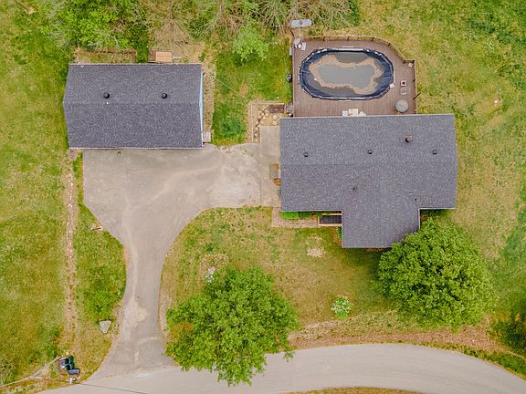 3rd image of 730 Ticky Fork Dr