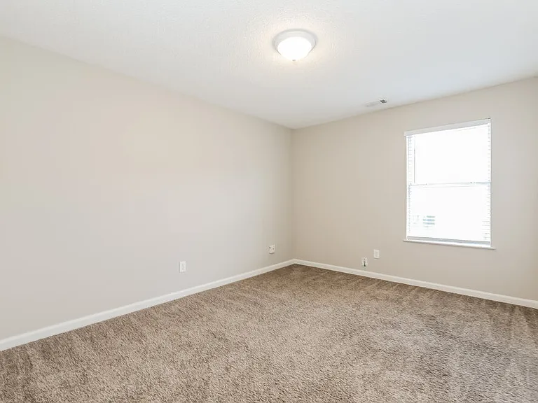 1607 Thornwick Trce — Photo 14