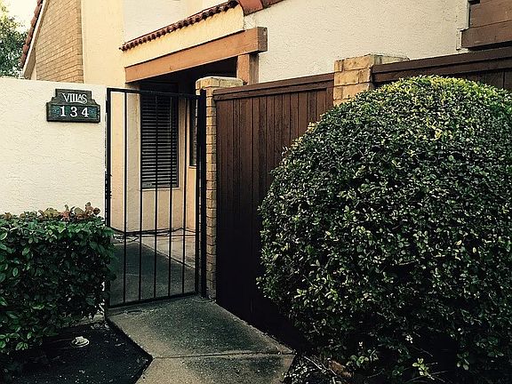 2nd image of 519 Ranch Trl APT 134