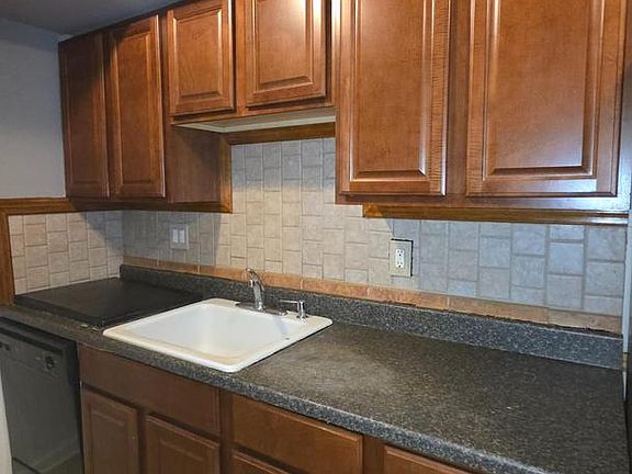 5th image of 600 Edison Ave #648A