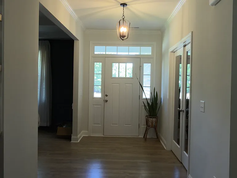 108 Godwin Ct — Photo 3