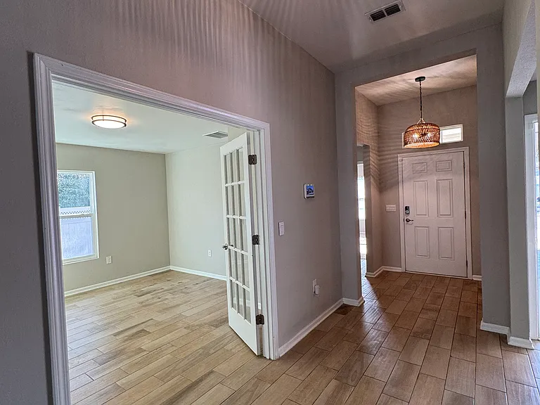 83408 Barkestone Ln #83408 — Photo 10