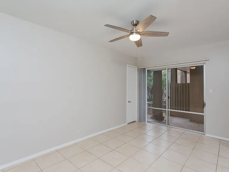 7709 Broadway #123 — Photo 10