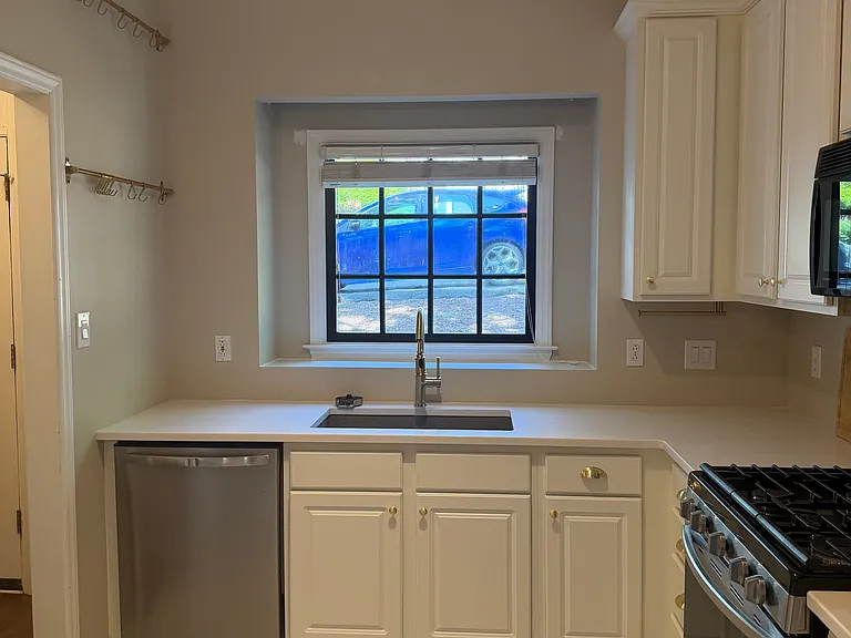 6166 Loch Laural Ln — Photo 13