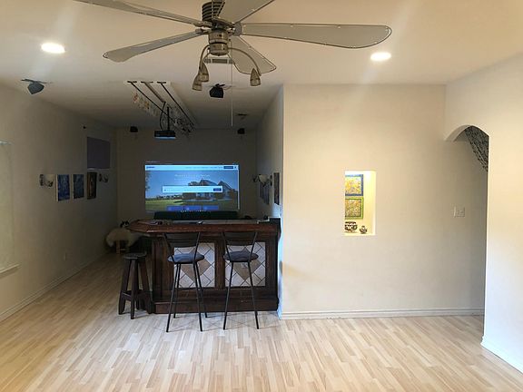 4th image of 4305 Avenue G