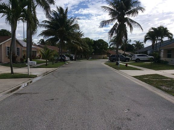 5th image of 5864 Corson Pl