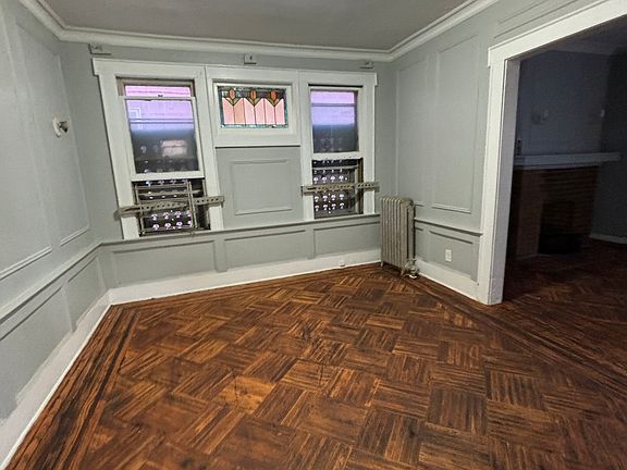 3rd image of 918 S 20th St Floor 3