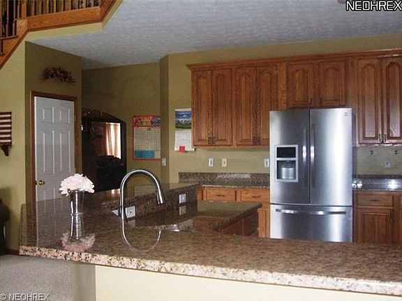 5th image of 942 Lancewood Dr