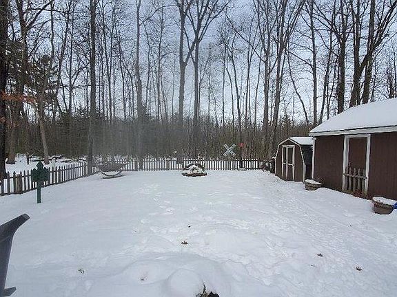 3rd image of 2131 W North Shore Dr