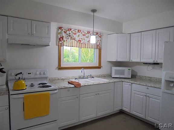 5th image of 10081 Fairway Dr