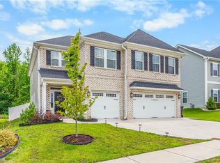 7388 Deerhurst Ln, Kernersville, NC 27284