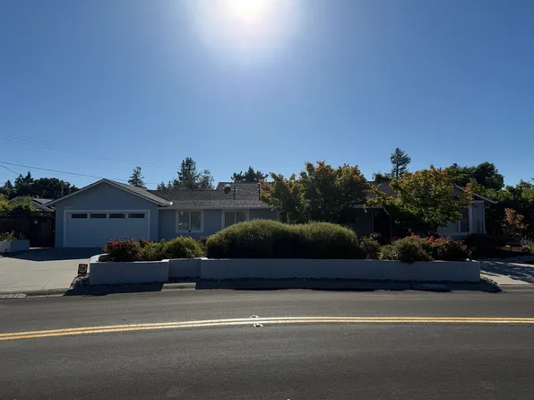 19101 Brook Ln, Saratoga, CA 95070