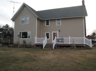 N5563 Popp Rd, Jefferson, WI 53549