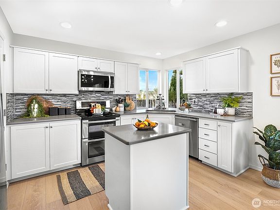 5th image of 12831 64th Avenue SE